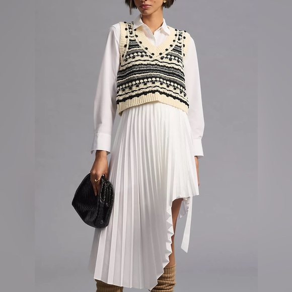 Pilcro Tops - PILCRO ANTHROPOLGIE Black and Cream Knit Sweater Vest Size XS